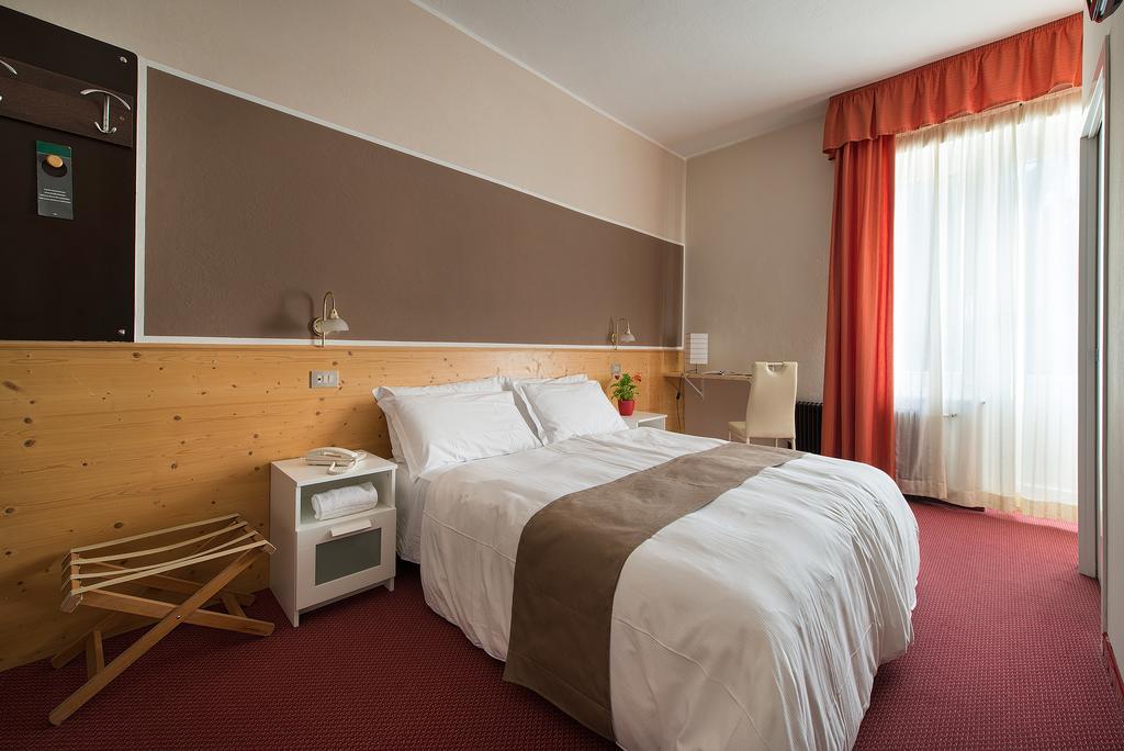 Hotel Aurora Monclassico Habitación foto
